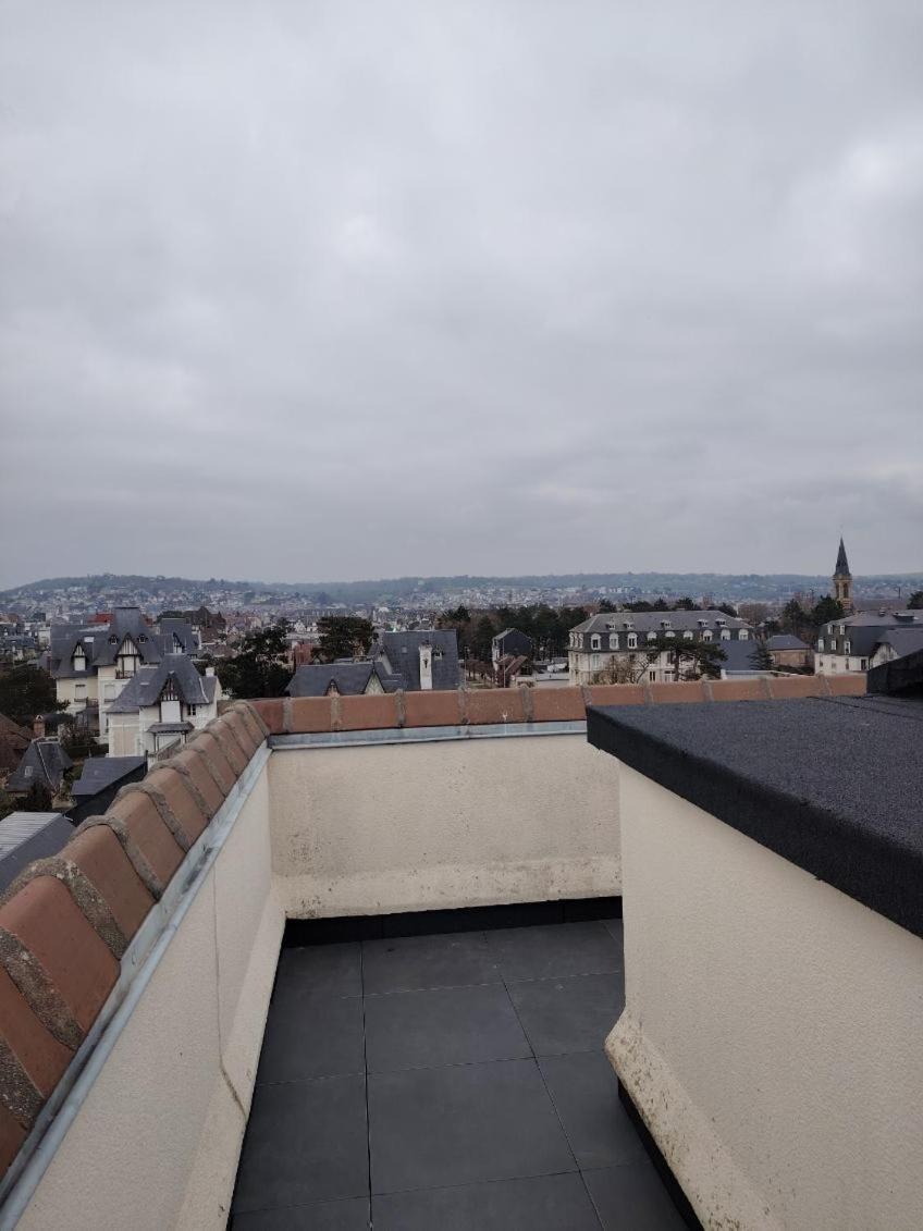דוביל Appartement 3 Chambres Avec Roof Top A 5 Mn De La Plage מראה חיצוני תמונה